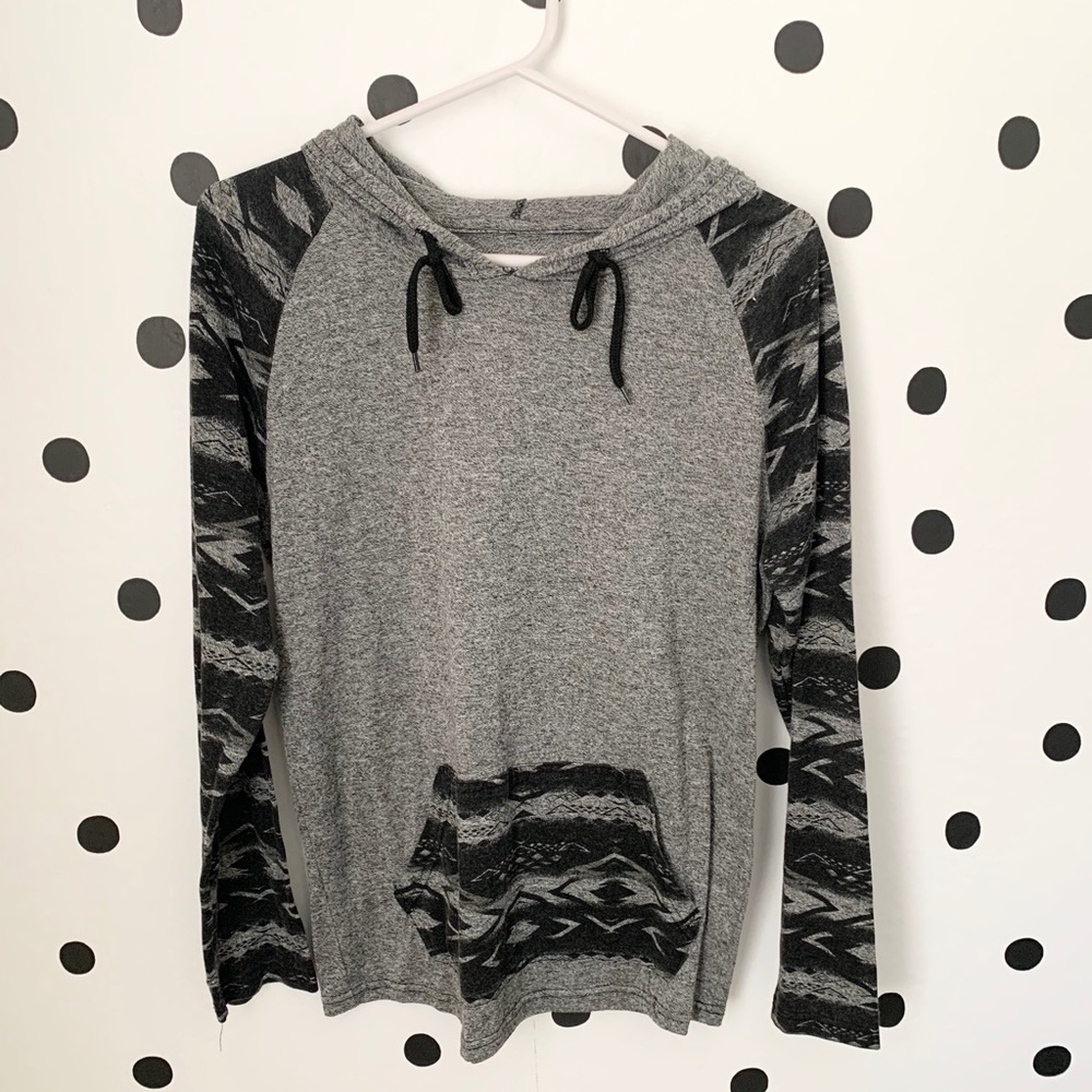 EUC CARON SHIRT W/HOOD SIZE S